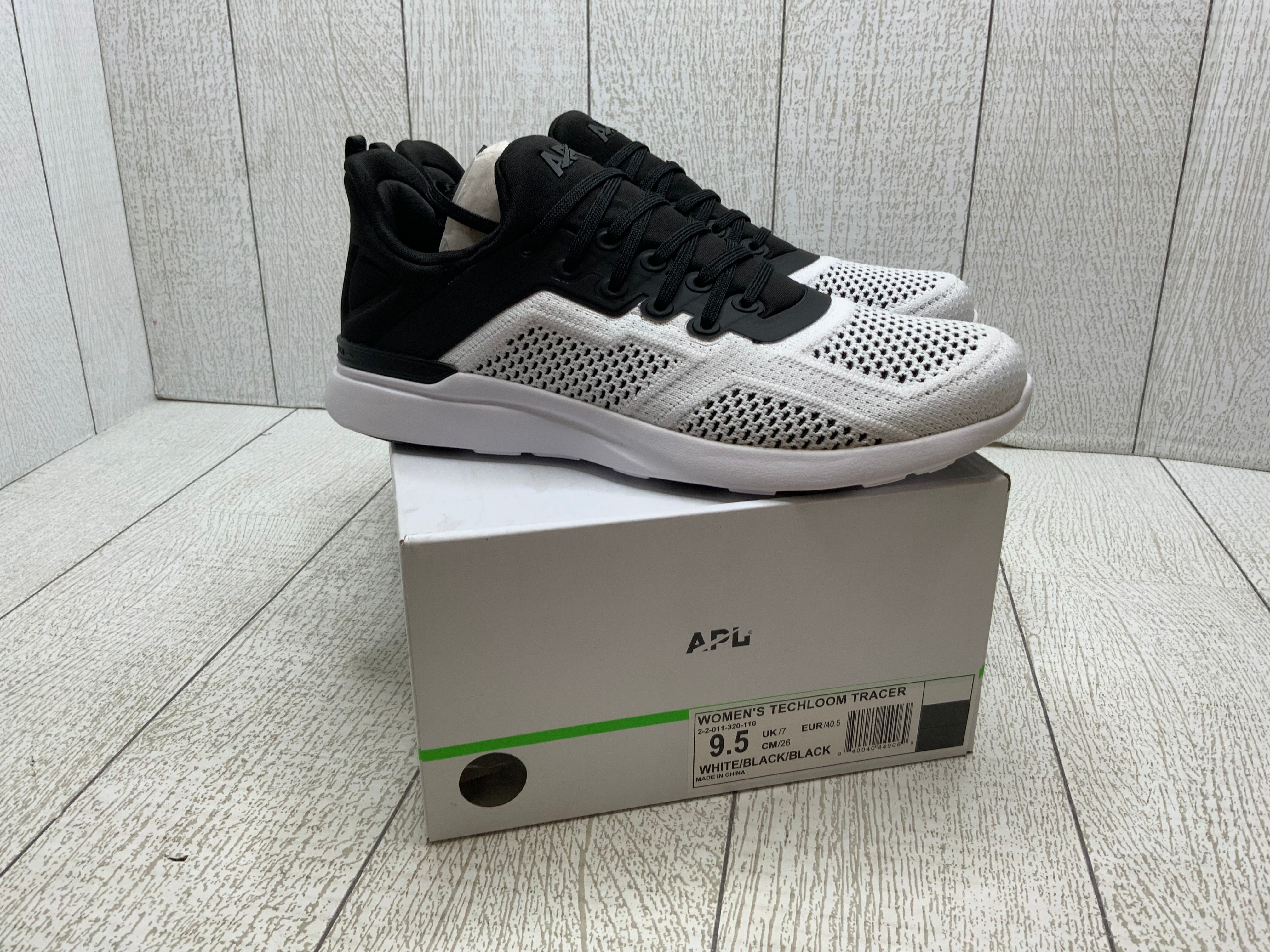 APL: Athletic Propulsion Labs Women's Techloom Tracer **Size 9.5** (8052235272430)